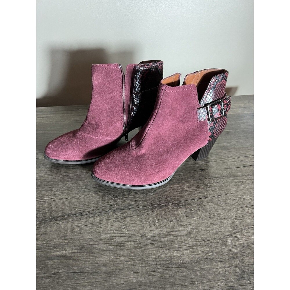 Vionic Naomi Snake Womens Size 7.5 Maroon Suede Snake Print Ankle Boots Shoes